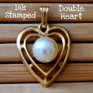 Vintage 14k gold double Heart pendant with pearl center